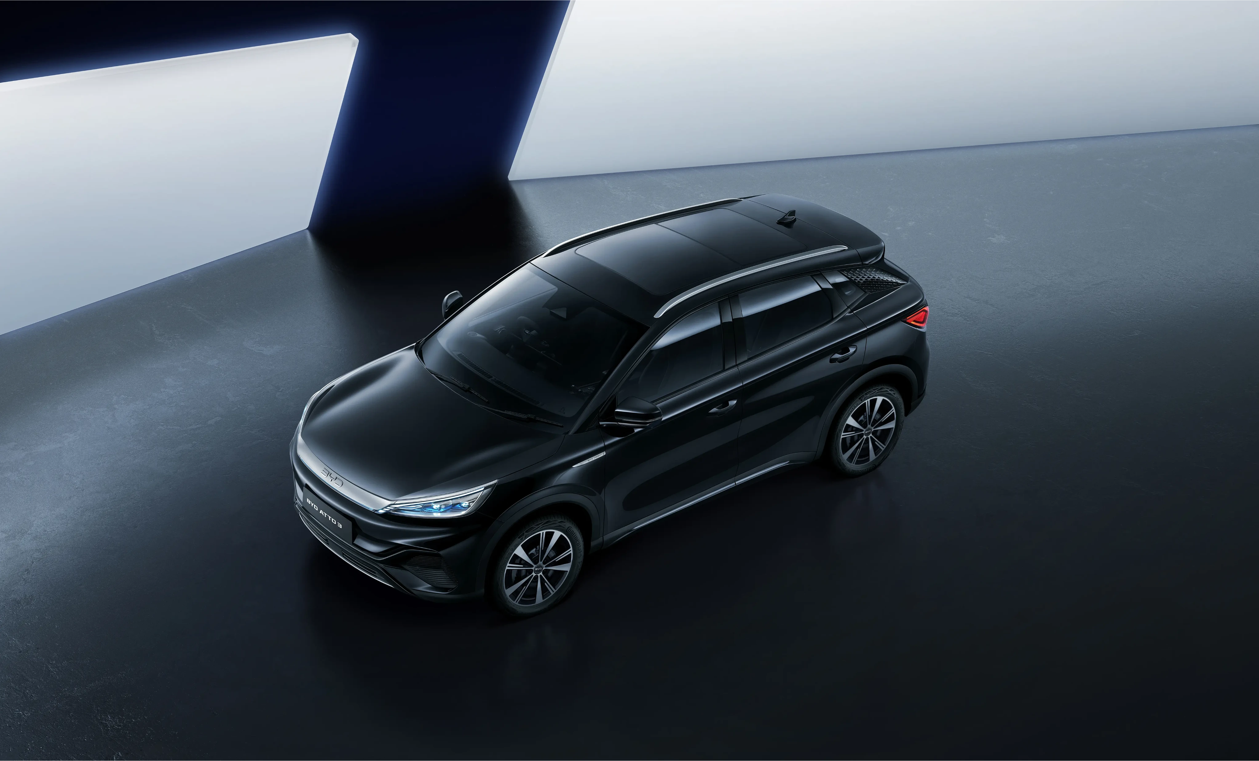 Showroom BYD BIPO Serpong